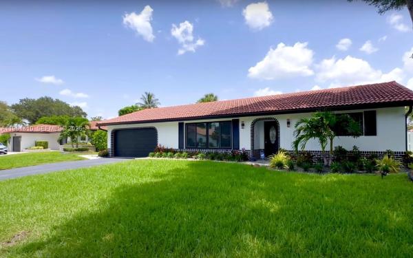Ramblewood South, 8275 Shadow Wood Blvd, Coral Springs, Florida 33071, image 1