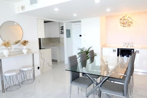 Coronado Tower 2, 20301 W Country Club Dr #1422, Aventura, Florida 33180, image 1