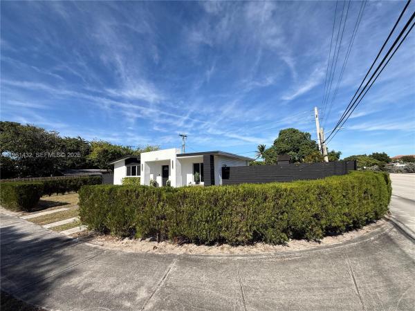 Pompano Beach Highlands, 299 NE 46th St, Deerfield Beach, Florida 33064, image 1