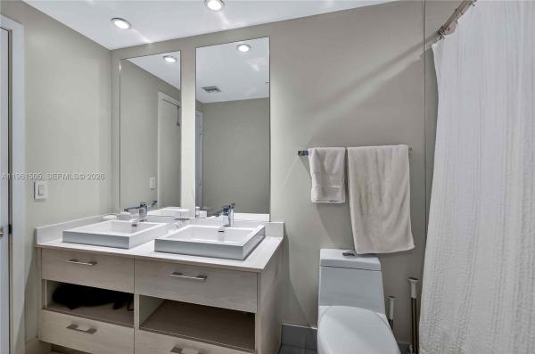 Brickell Heights East, 45 SW 9th St #3807, Miami, Florida 33130, image 1