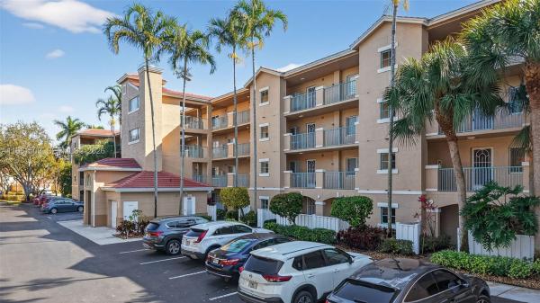 Coral Cove At Coral Lakes, 12540 Majesty Cir #303, Boynton Beach, Florida 33437, image 1