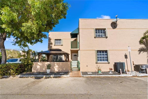 11860 SW 18th Ter #103, Unincorporated Dade County, Florida 33175, image 1