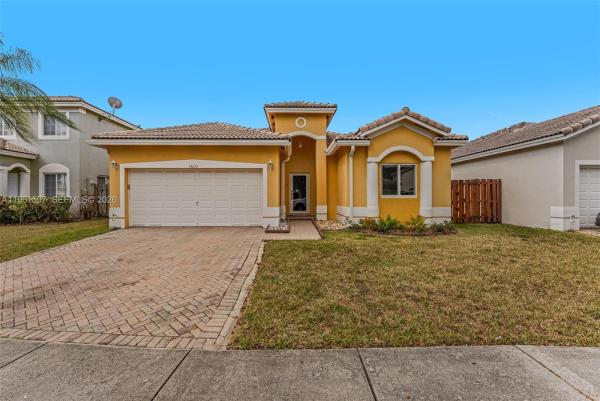 Oak Creek North, 14234 SW 155th Ct, Kendall, Florida 33196, image 3