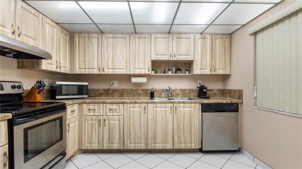 Fountains Of Jacaranda, 141 SW 96th Ter #204, Plantation, Florida 33324, image 1
