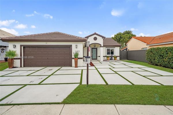 16322 SW 76th St, Unincorporated Dade County, Florida 33193, image 1