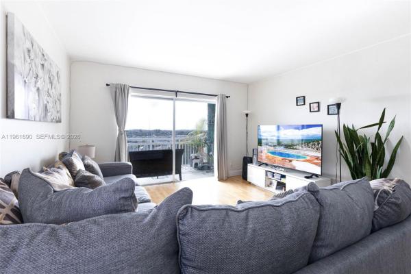 Hillcrest, 4400 Hillcrest Dr #901B, Hollywood, Florida 33021, image 1