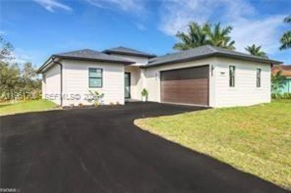 2504 62nd St W, Lehigh Acres, Florida 33971, image 1