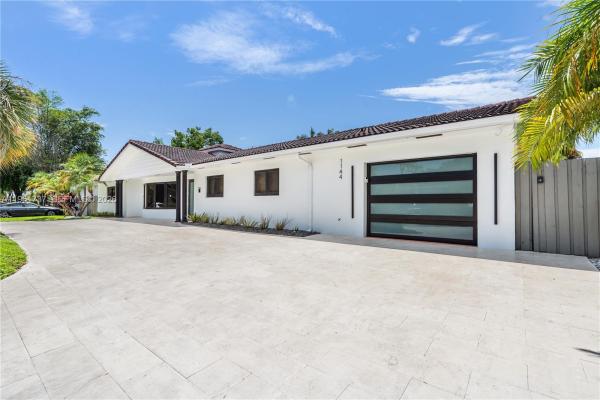 Hollywood Lakes, 1144 Adams St, Hollywood, Florida 33019, image 2