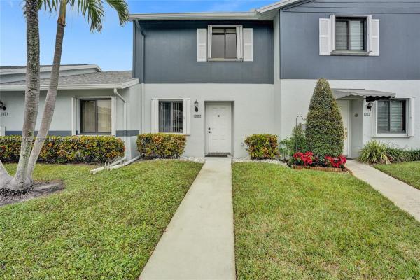 The Arbours Of The Palm Beaches, 2641 W Gately Dr W #1002, West Palm Beach, Florida 33415, image 2