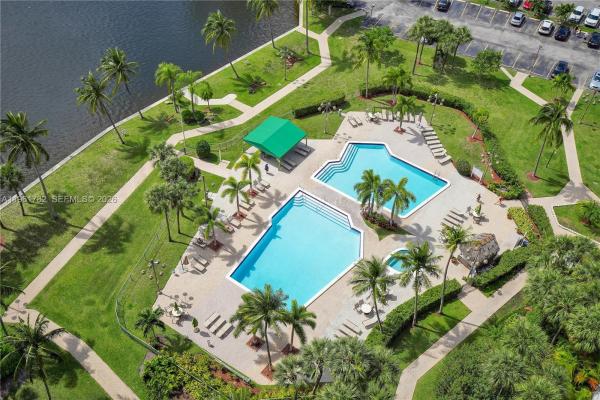 The Clipper At Biscayne Cove, 18151 NE 31st Ct #PH-208, Aventura, Florida 33160, image 1