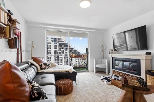 Isola, 770 Claughton Island Dr #1705, Miami, Florida 33131, image 1