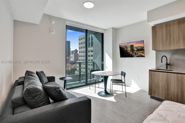 121 NE 5th St #1001B, Miami, Florida 33132, image 2