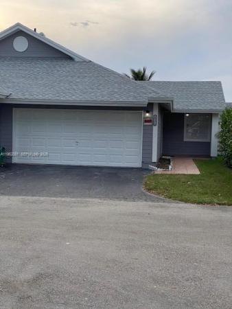 10304 SW 139th Pl, Unincorporated Dade County, Florida 33186, image 1