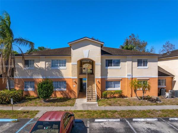 3660 N 56th Ave #602, Hollywood, Florida 33021, image 2
