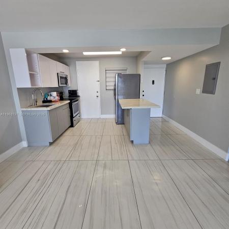 Parkway Towers, 15600 NW 7th Ave #703, Golden Glades, Florida 33169, image 1