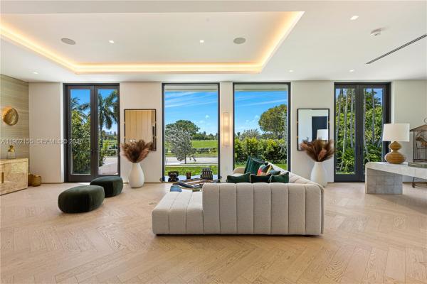 Mid Golf, 2499 N Meridian Ave, Miami Beach, Florida 33140, image 2