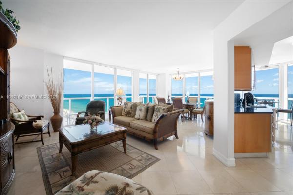 Akoya, 6365 Collins Ave #1901, Miami Beach, Florida 33141, image 2