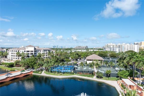 Lake Tower, 765 Crandon Blvd #PH-4, Key Biscayne, Florida 33149, image 1