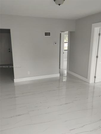 Baileys, 908 SW Avenue D, Belle Glade, Florida 33430, image 2