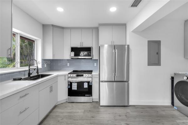 Miami Lakes Golf Course Village, 7412 Big Cypress Dr, Miami Lakes, Florida 33014, image 2