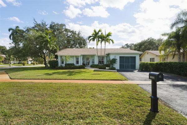 Greenbriar, 10308 Greenbriar Ct, Boca Raton, Florida 33498, image 1