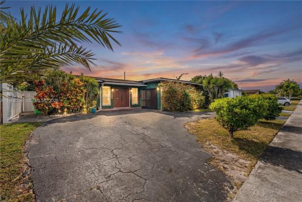 Sunrise Golf Village, 8600 NW 25th Ct, Sunrise, Florida 33322, image 1