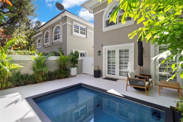 Enchanted Grove, 2813 Day Ave, Miami, Florida 33133, image 1