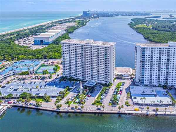 Arlen House Central, 300 Bayview Dr #707, Sunny Isles Beach, Florida 33160, image 2