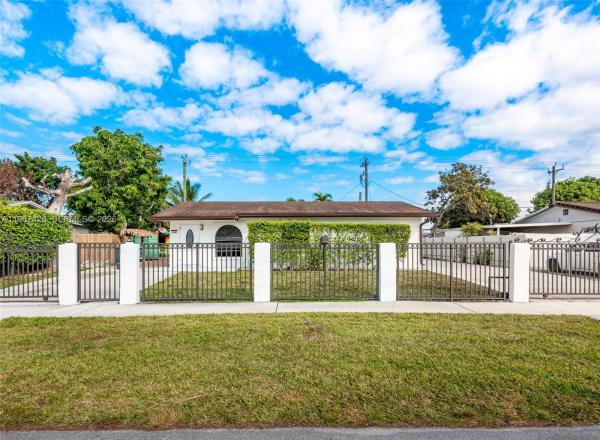 11941 SW 178th Ter, Unincorporated Dade County, Florida 33177, image 1