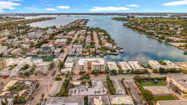 Colonnade Bay, 8530 Byron Ave #505, Miami Beach, Florida 33141, image 3
