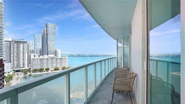Quantum On The Bay, 1900 N Bayshore Dr #1708, Miami, Florida 33132, image 2
