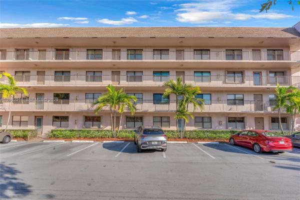 Sunrise Lakes 4, 2606 NW 104th Ave #105, Sunrise, Florida 33322, image 2