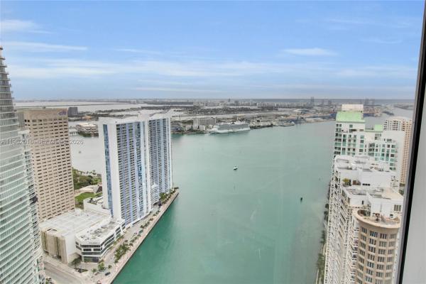 Icon Brickell Tower 1, 465 Brickell Ave #5102, Miami, Florida 33131, image 1