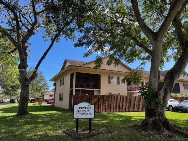 Pine Grove, 11289 SW 88th St #214L, Kendall, Florida 33176, image 2