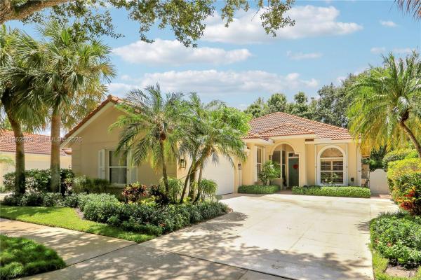 Oaks East, 115 Winter Club Ct, Palm Beach Gardens, Florida 33410, image 2