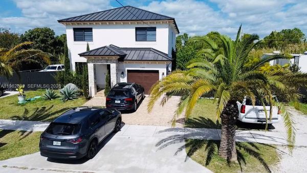 11855 SW 227th St, Unincorporated Dade County, Florida 33170, image 1