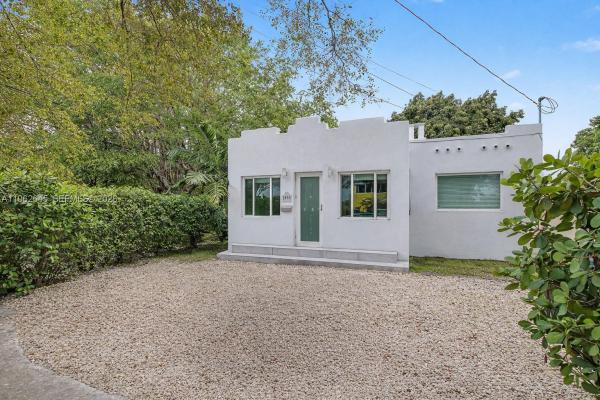 Carolina Heights, 2900 SW 4th St, Miami, Florida 33135, image 2