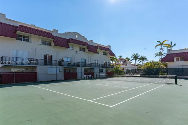 Villas Of Pinecrest, 6705 N Kendall Dr #306, Pinecrest, Florida 33156, image 3