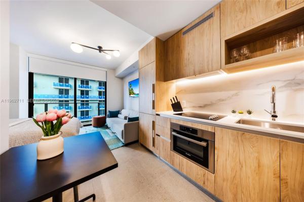 11 NE 6th St #1208, Miami, Florida 33132, image 1