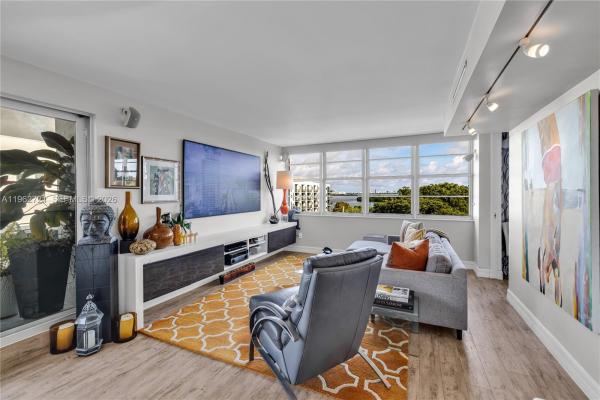 Nirvana, 680 NE 64th St #APH3, Miami, Florida 33138, image 2