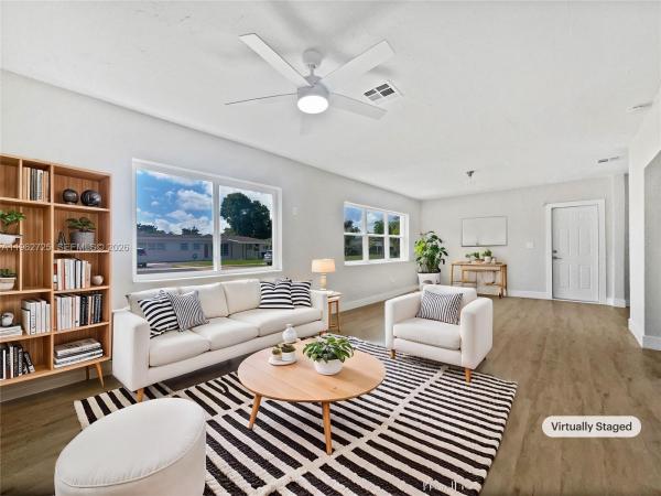 Moorea Heights, 561 NE 173rd St, North Miami Beach, Florida 33162, image 2