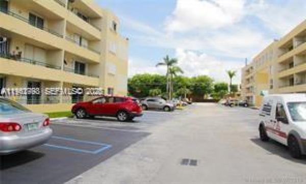 Flamingo Court, 8320 NW 8th St #2-110, Fountainebleau, Florida 33126, image 2