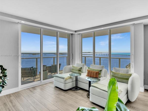 The Mark On Brickell, 1155 Brickell Bay Dr #2011, Miami, Florida 33131, image 2
