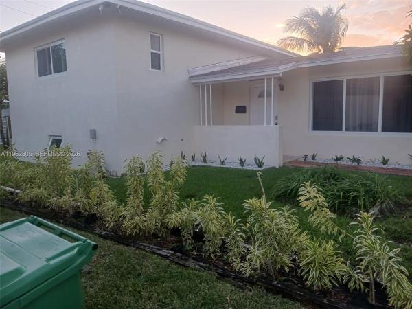 1260 NE 200th Ter, Unincorporated Dade County, Florida 33179, image 1