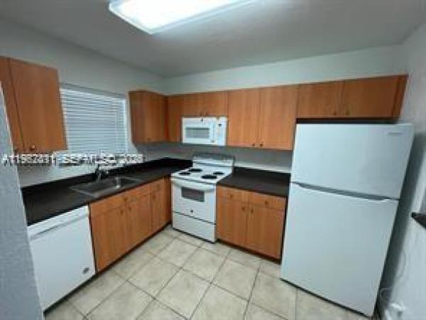 4853 NW 9th Dr, Plantation, Florida 33317, image 1