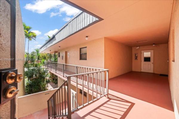 Jacaranda Villas, 8851 N New River Canal Rd #16E, Plantation, Florida 33324, image 2