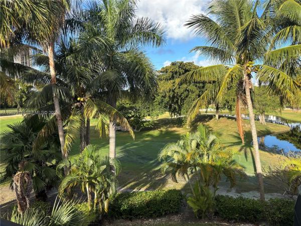 Delvista Townhomes, 20442 NE 34th Ct #13, Aventura, Florida 33180, image 3