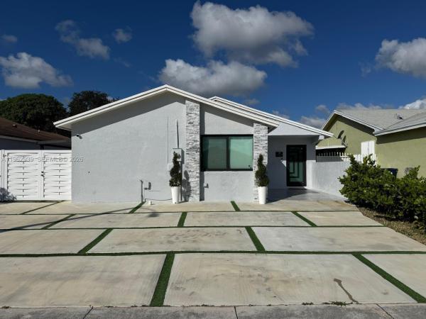 19234 SW 121st Ct, Unincorporated Dade County, Florida 33177, image 1