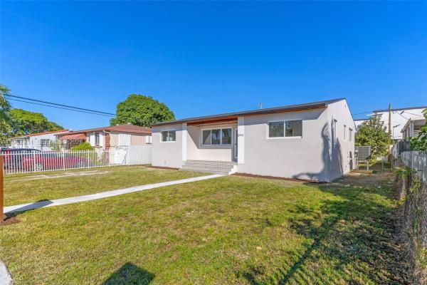 Gratigny Heights, 5941 E 6th Ave, Hialeah, Florida 33013, image 2
