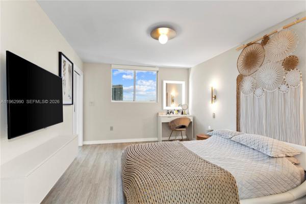 West Bay Plaza, 1688 West Ave #PH-04, Miami Beach, Florida 33139, image 1